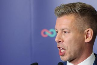 "Odstupte, nebo vás odvoláme," vzkázal prezidentovi i soudcům Magyar